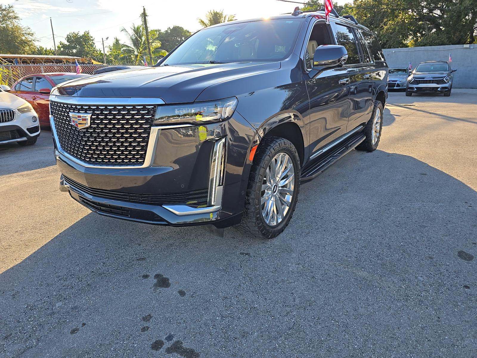 2023 Cadillac Escalade ESV Premium Luxury AWD