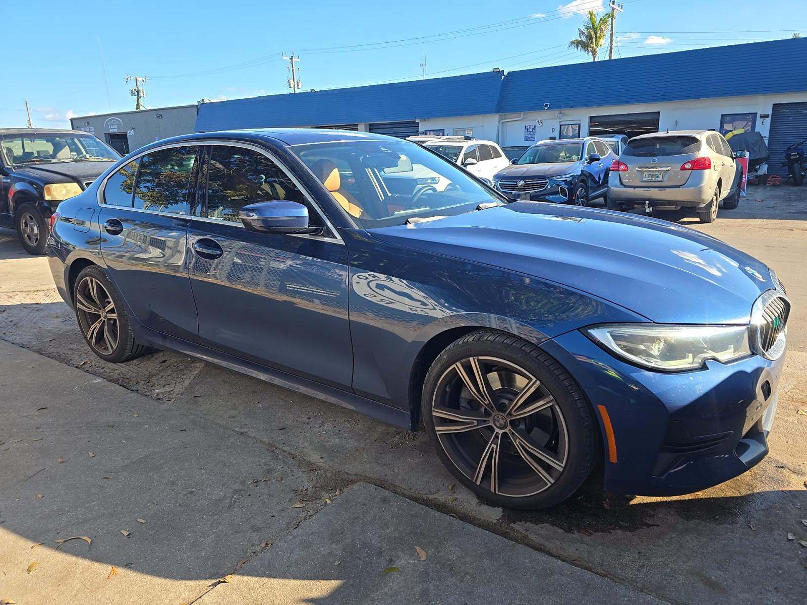 2022 BMW 3 Series 330i RWD
