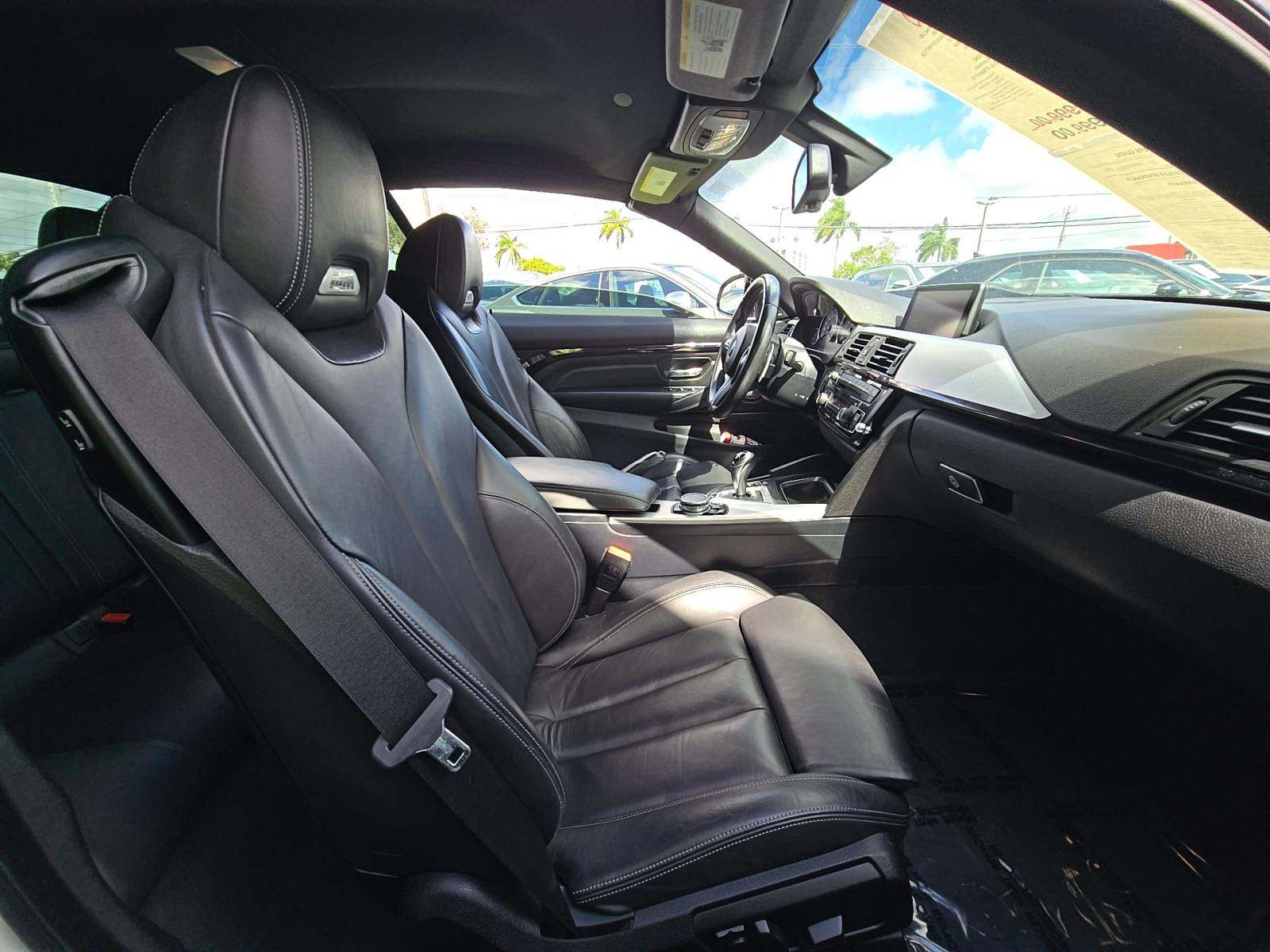 2015 BMW M4 Base RWD