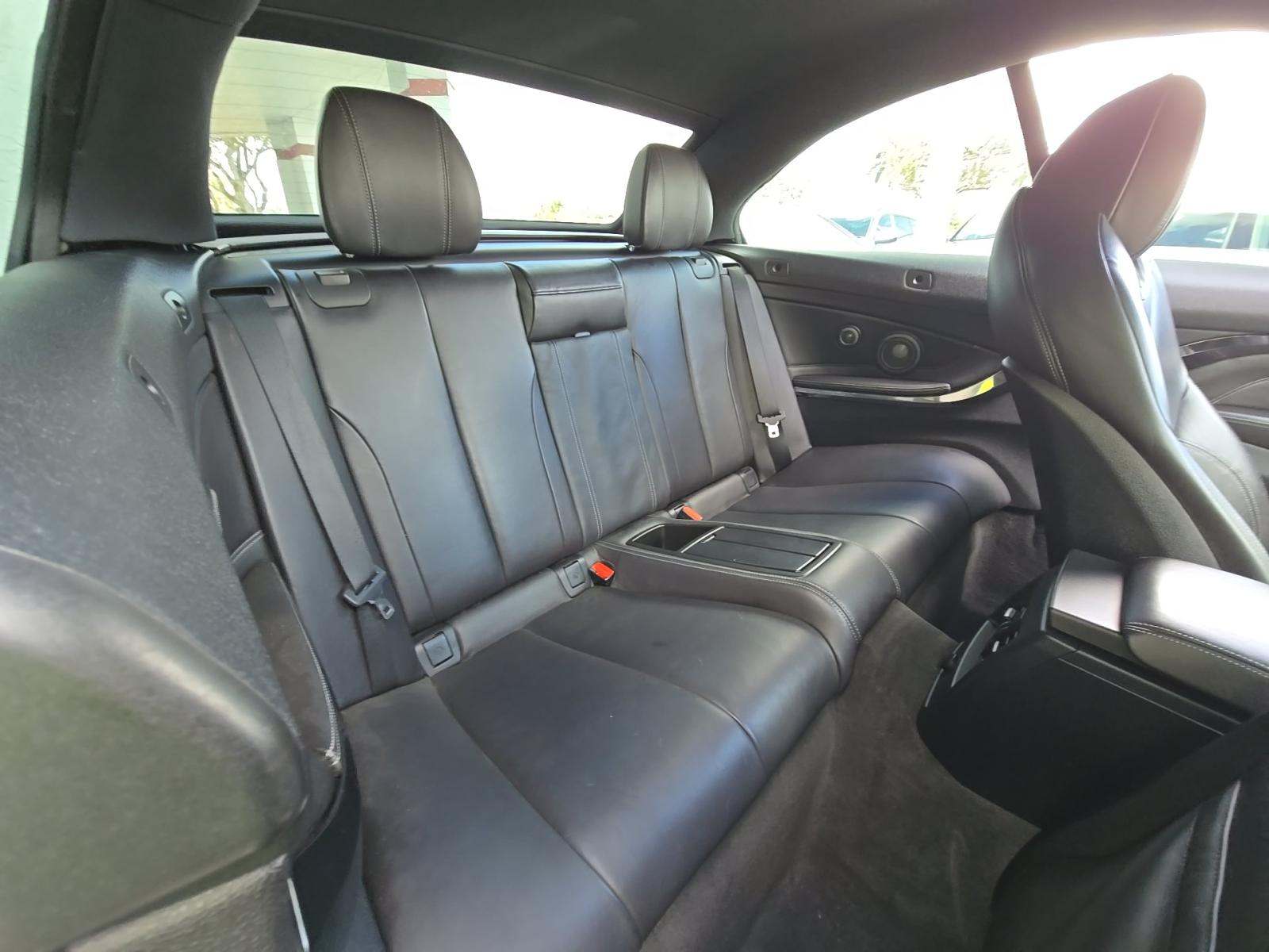 2015 BMW M4 Base RWD