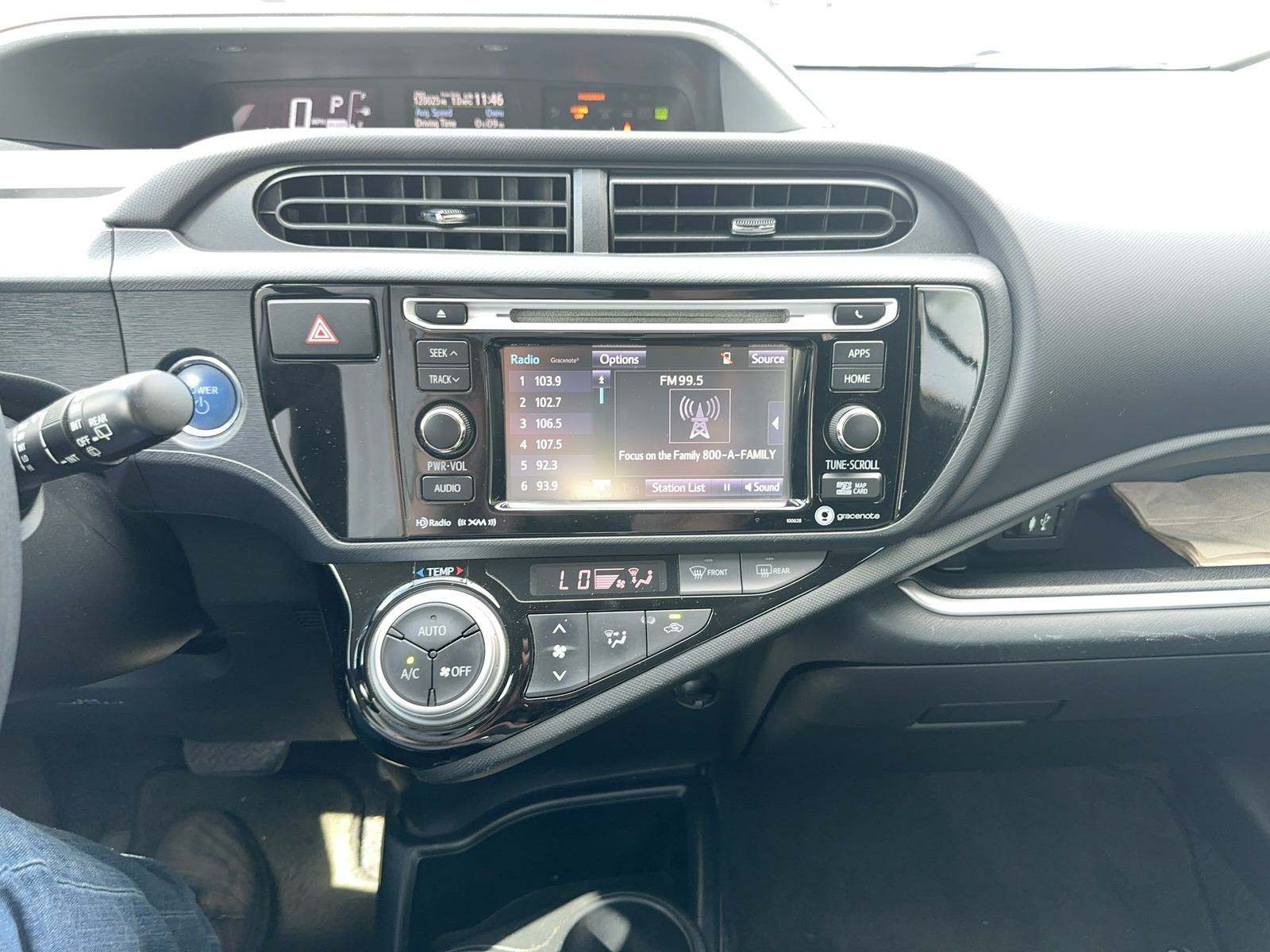 2016 Toyota Prius c Three FWD