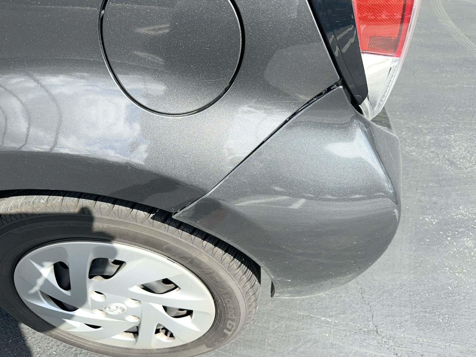 2016 Toyota Prius c Three FWD