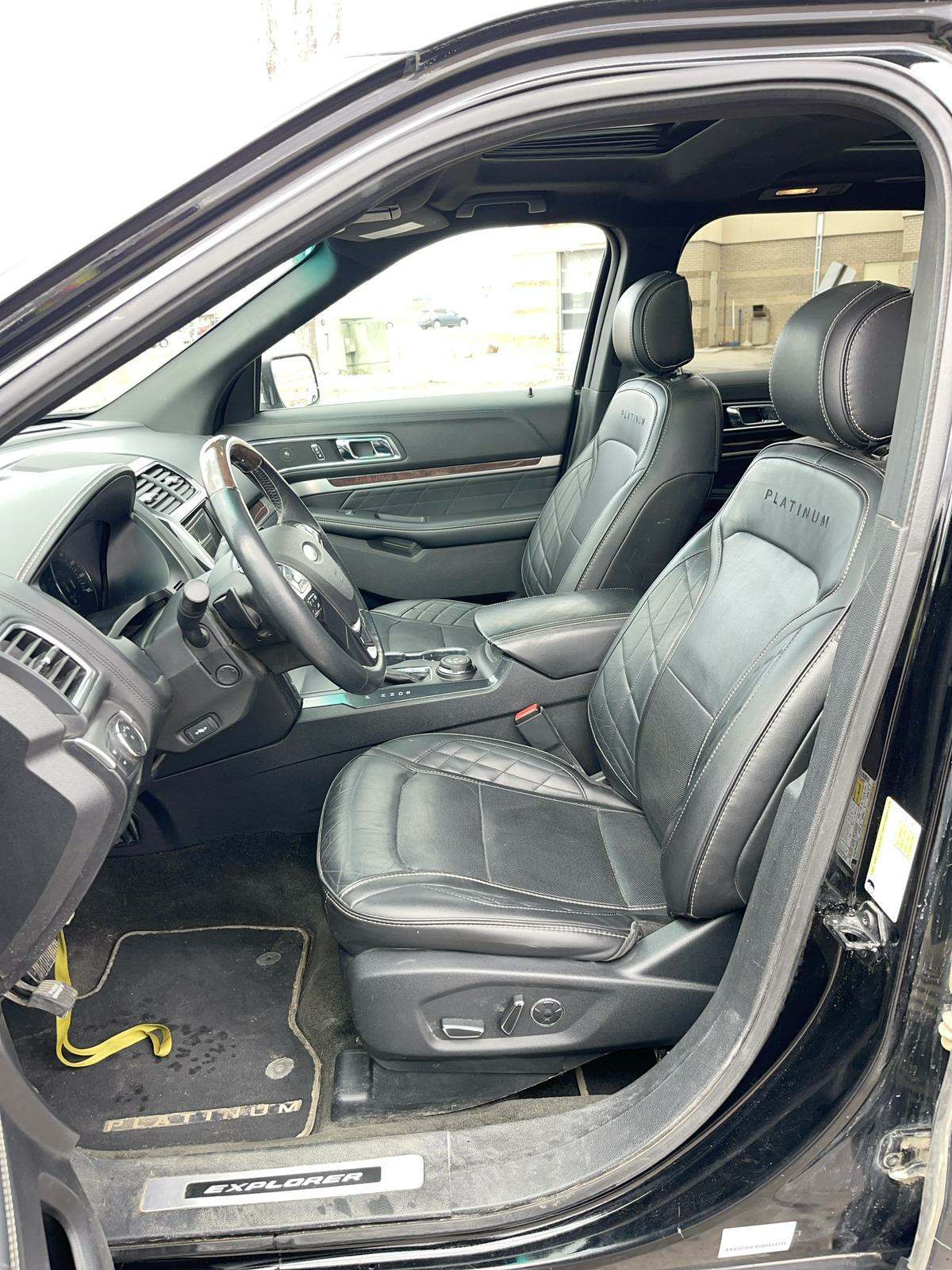 2017 Ford Explorer Platinum AWD