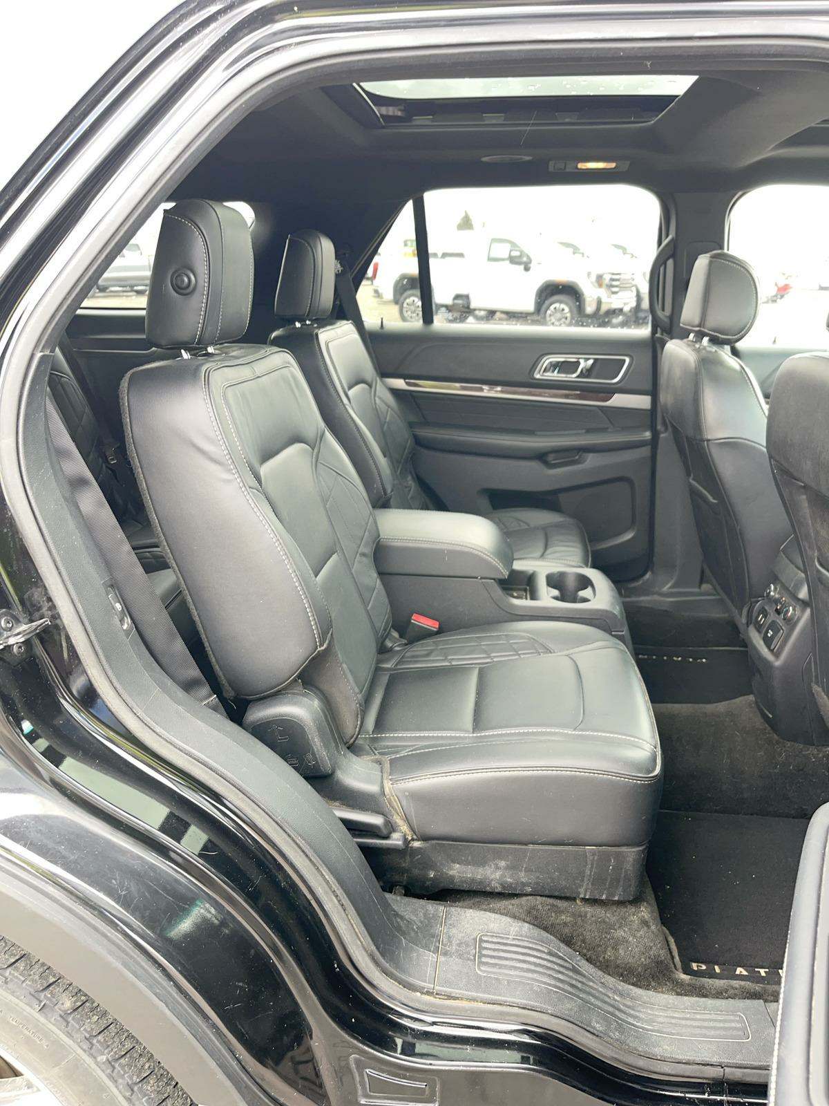 2017 Ford Explorer Platinum AWD