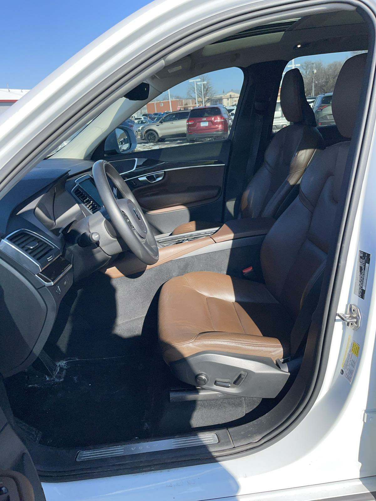 2019 Volvo XC90 Momentum AWD