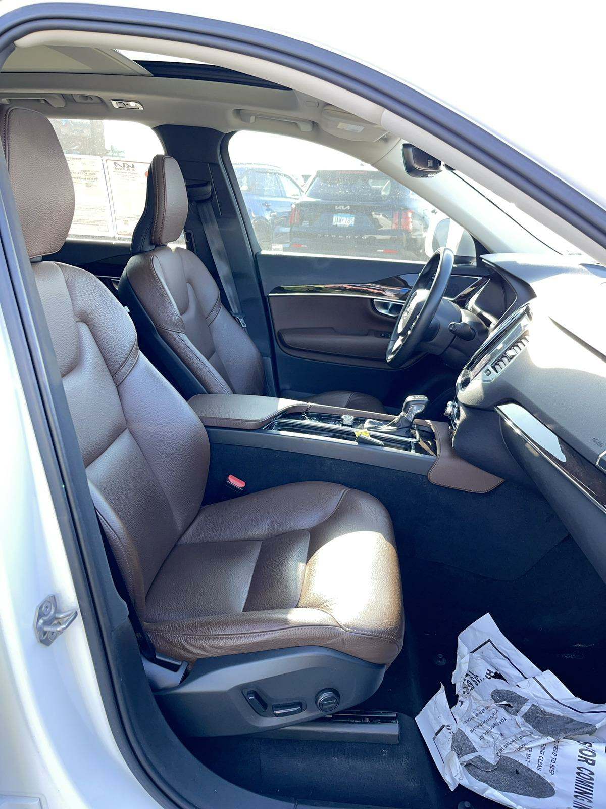 2019 Volvo XC90 Momentum AWD