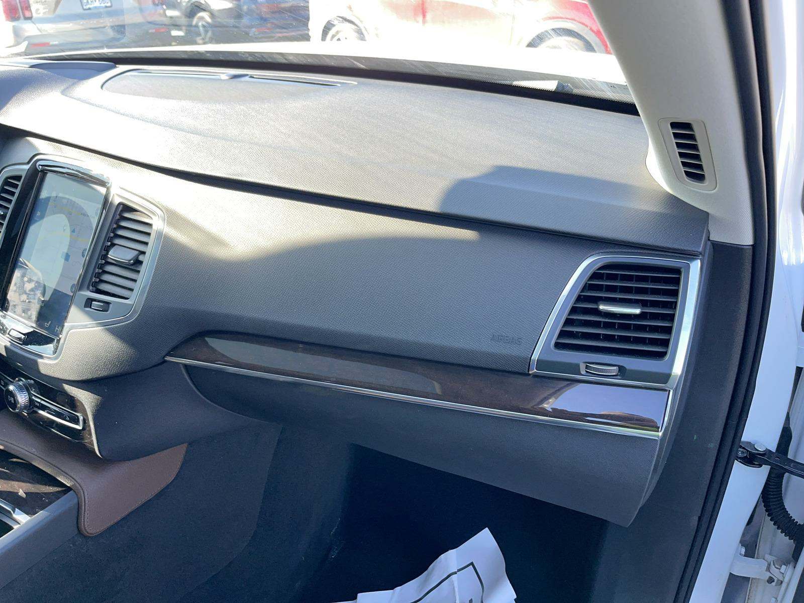 2019 Volvo XC90 Momentum AWD