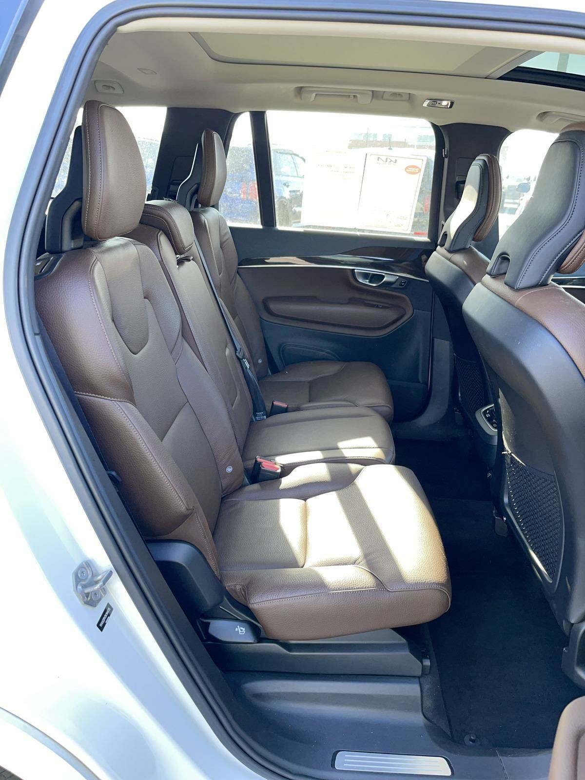 2019 Volvo XC90 Momentum AWD