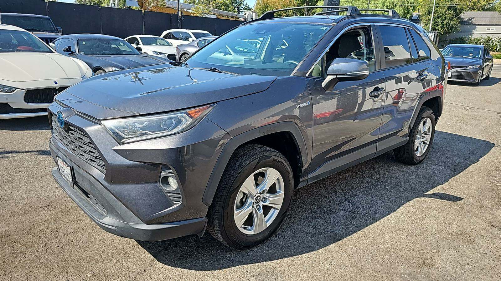 2020 Toyota RAV4 Hybrid XLE
