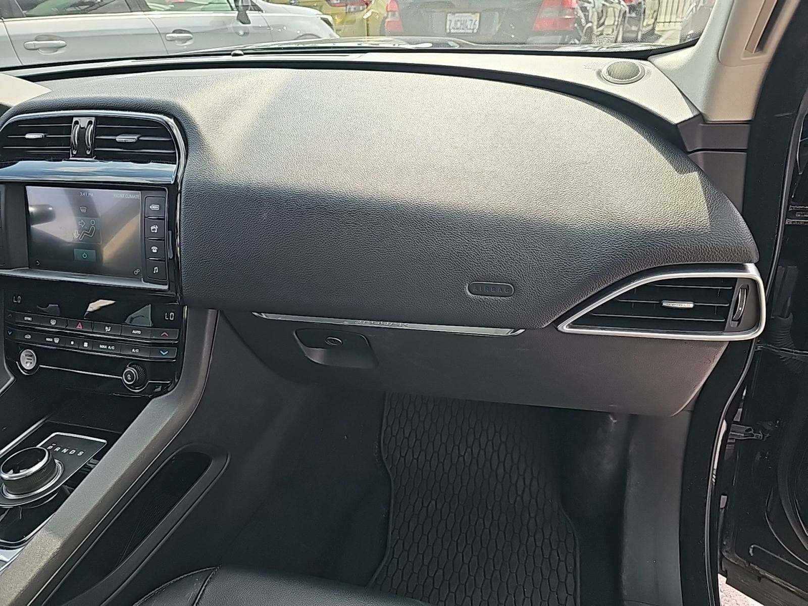 2017 Jaguar F-PACE 35t Premium AWD