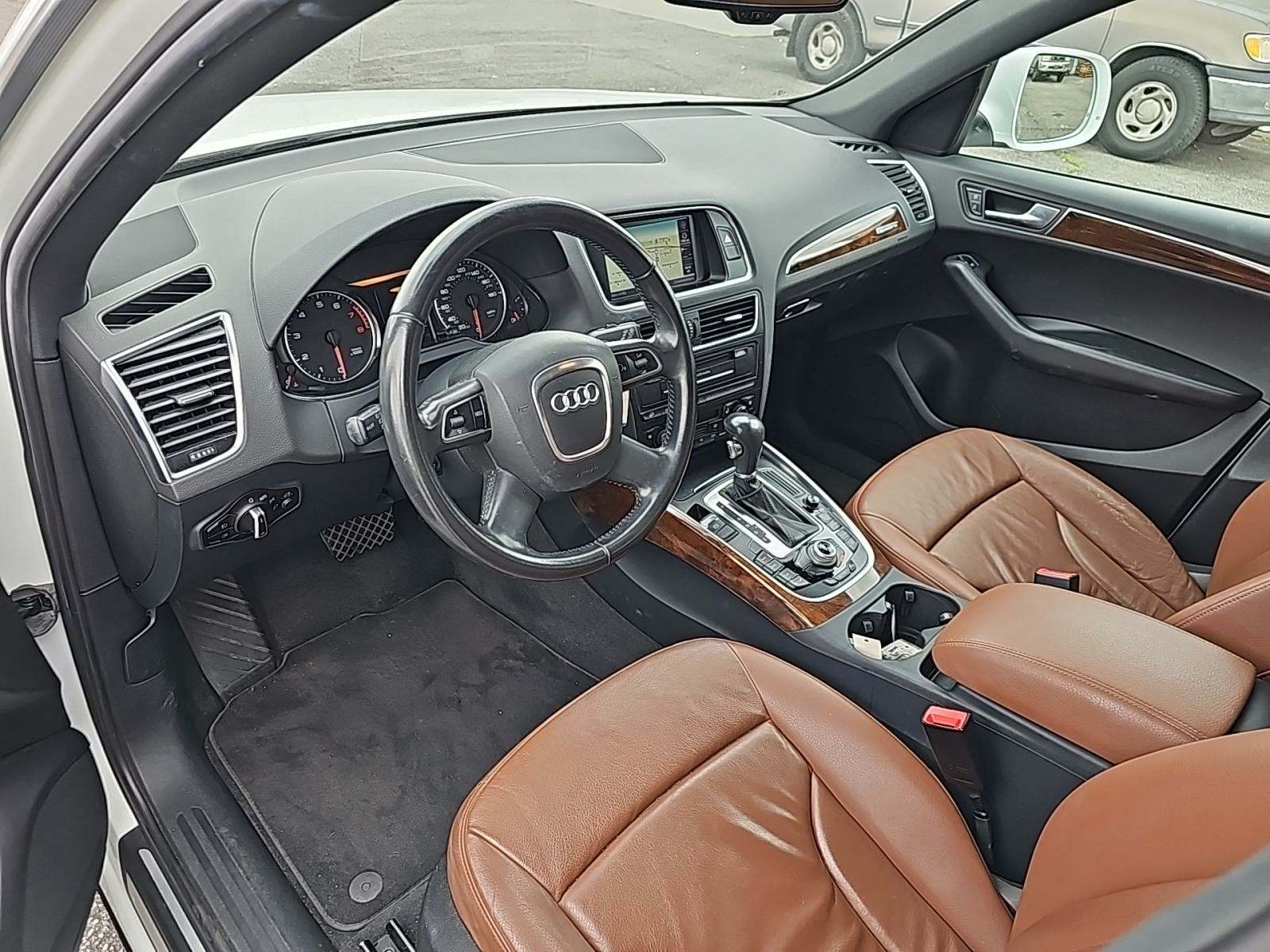 2010 Audi Q5 3.2 Premium Plus AWD