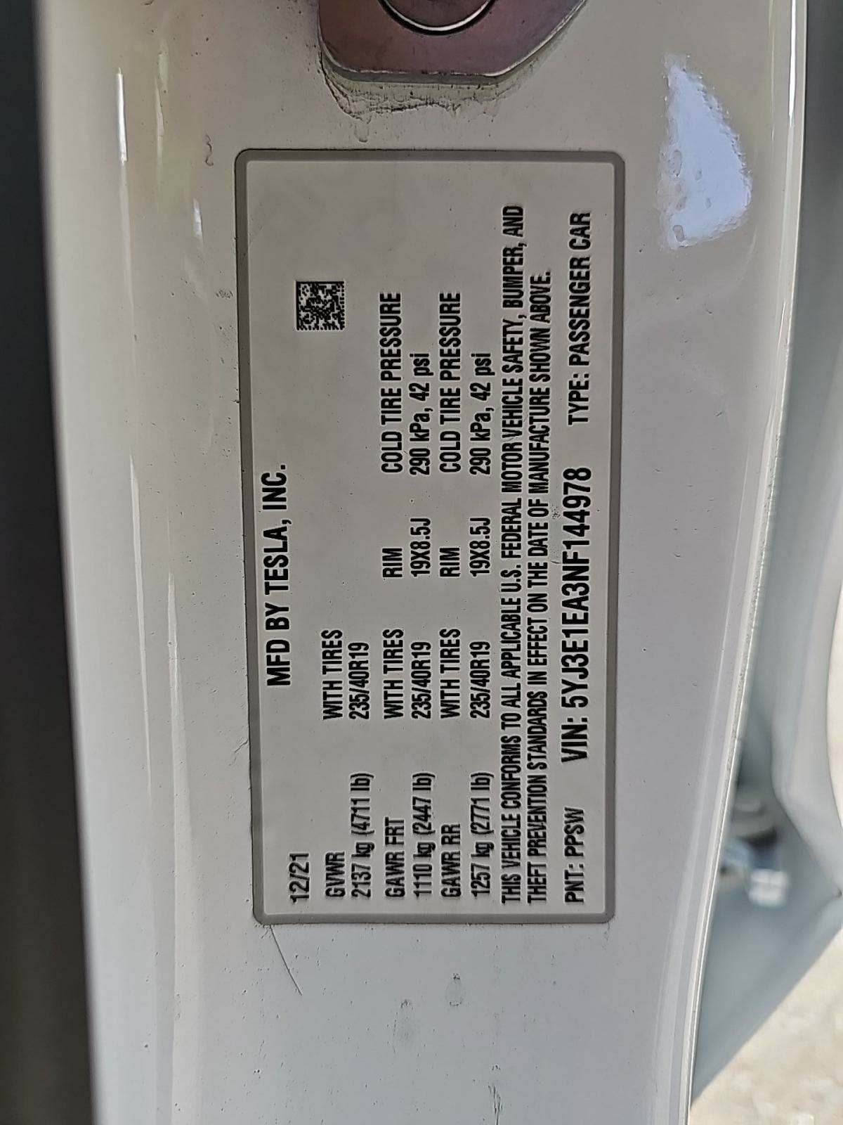 2022 Tesla Model 3 Standard Range RWD