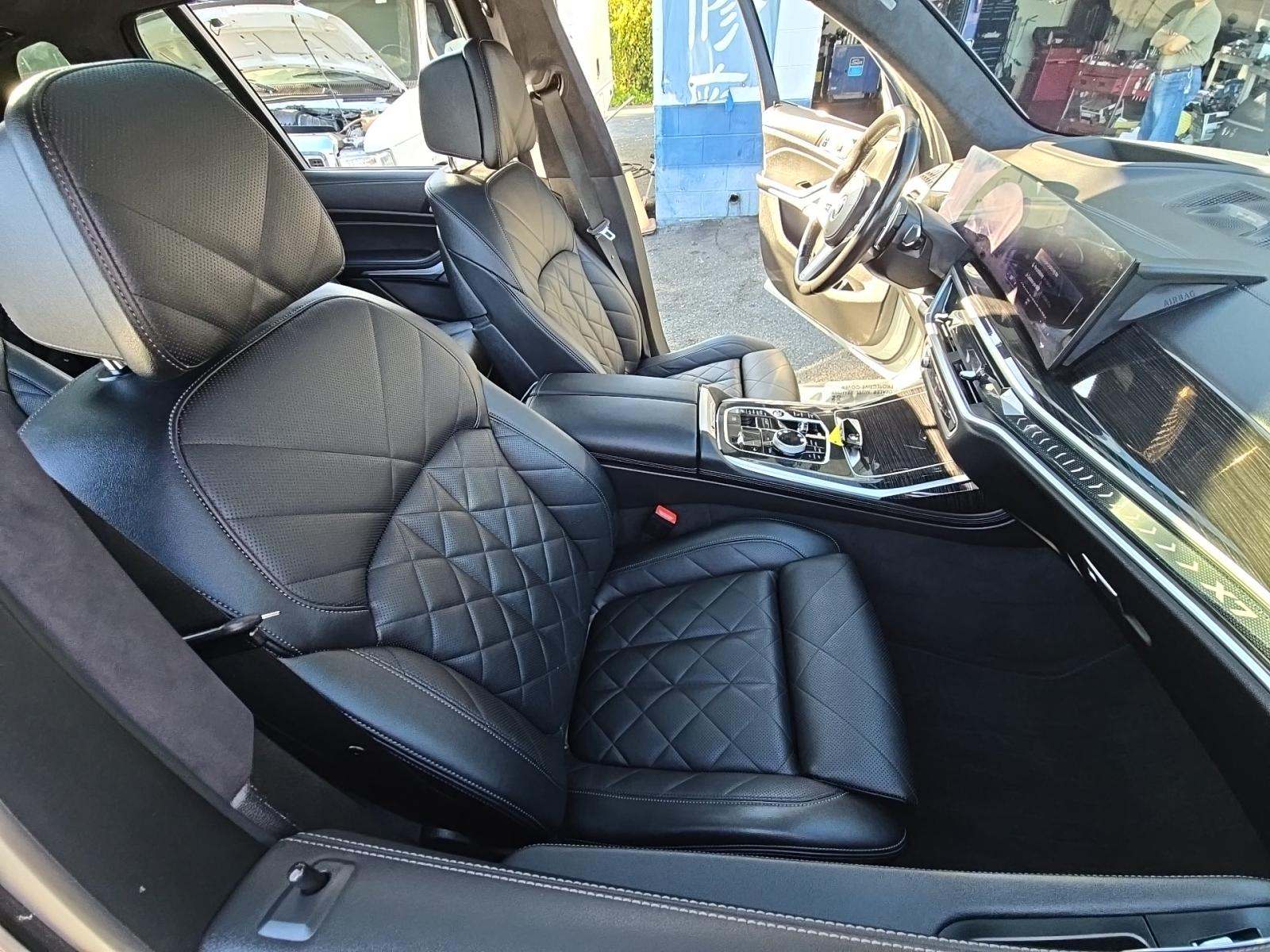 2023 BMW X7 xDrive40i AWD