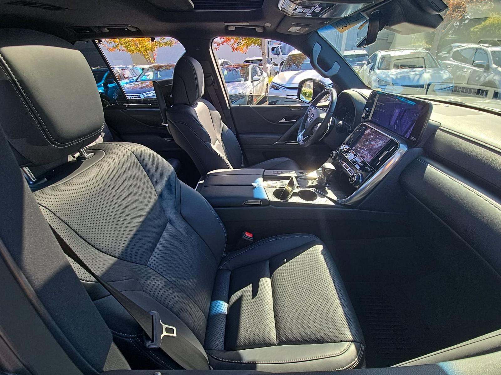 2023 Lexus LX LX 600 Luxury AWD