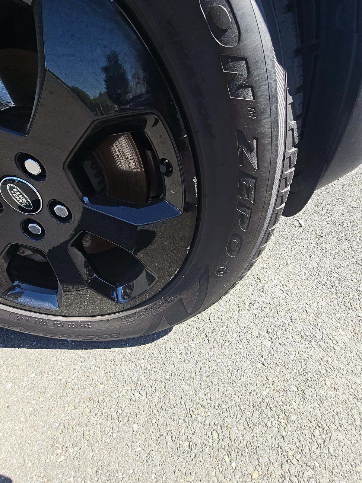 2020 Land Rover Defender 110 SE AWD