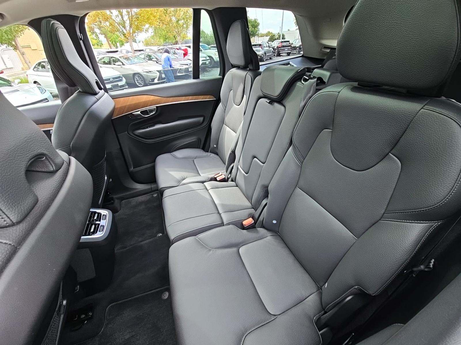 2025 Volvo XC90 B6 Ultra AWD