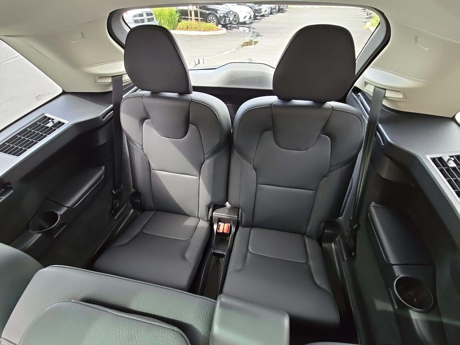 2025 Volvo XC90 B6 Ultra AWD