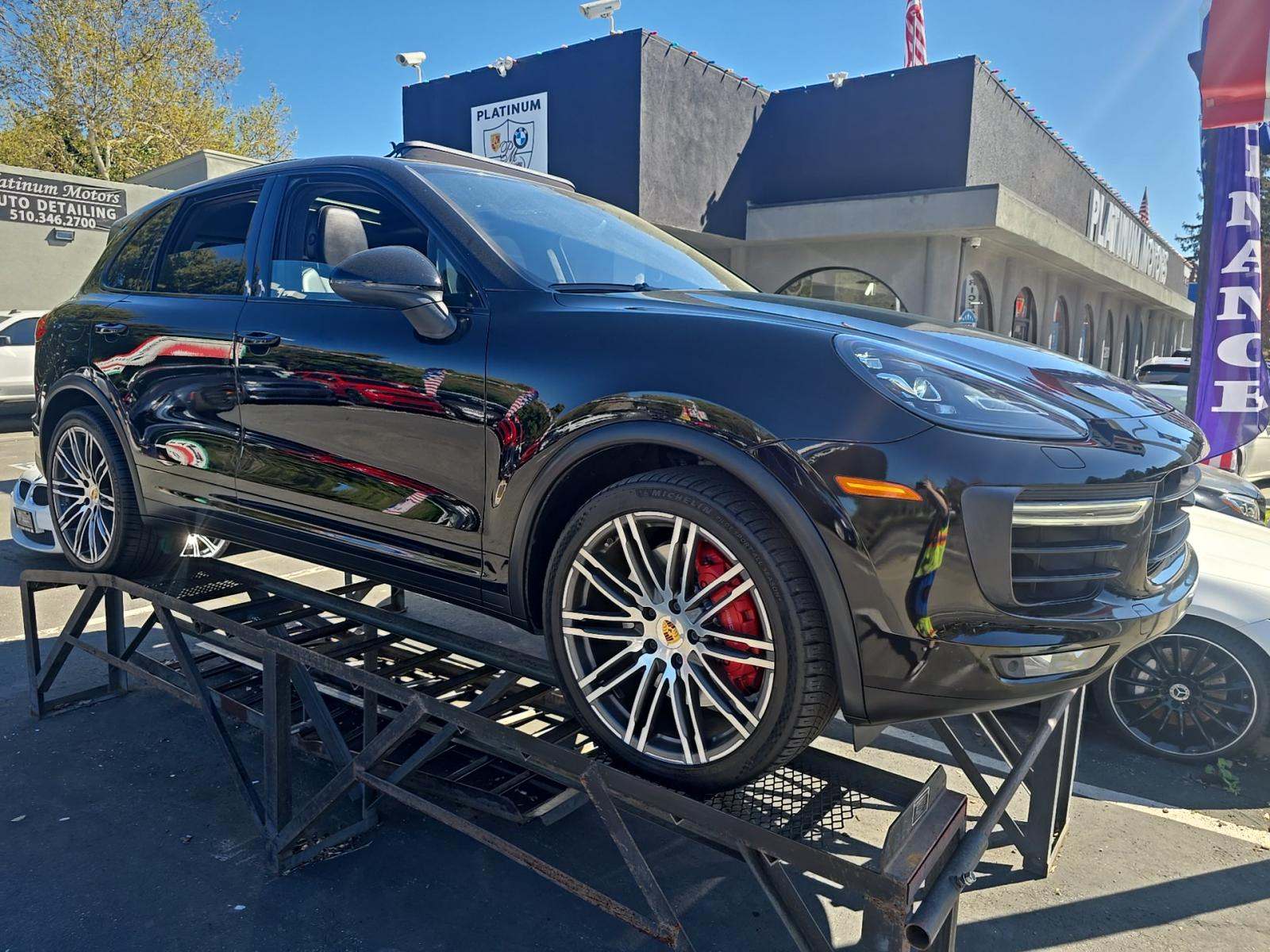 2016 Porsche Cayenne Turbo AWD