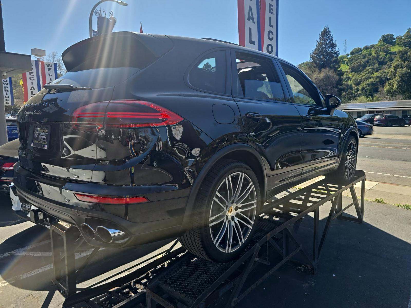 2016 Porsche Cayenne Turbo AWD