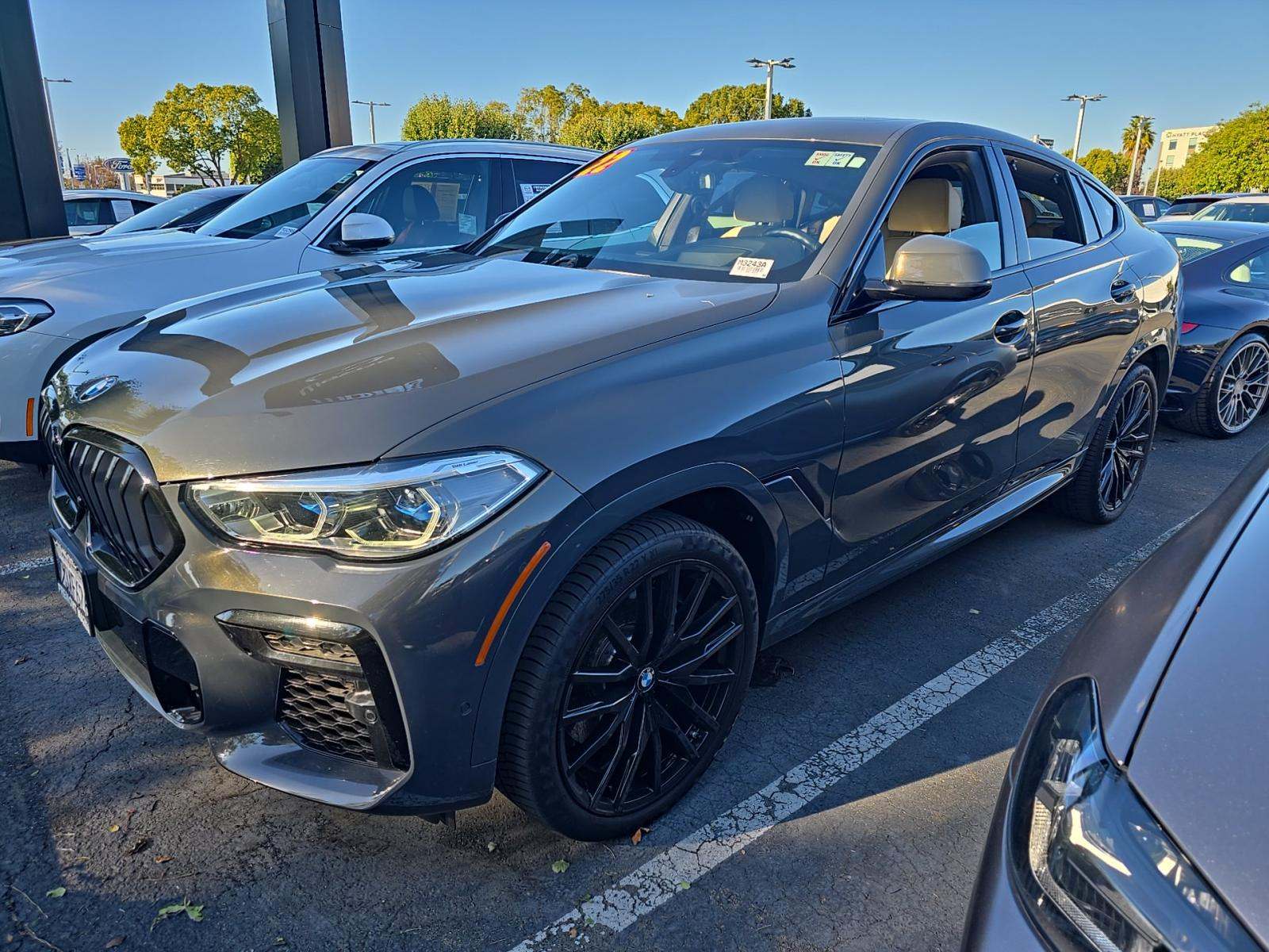 2022 BMW X6 M50i AWD