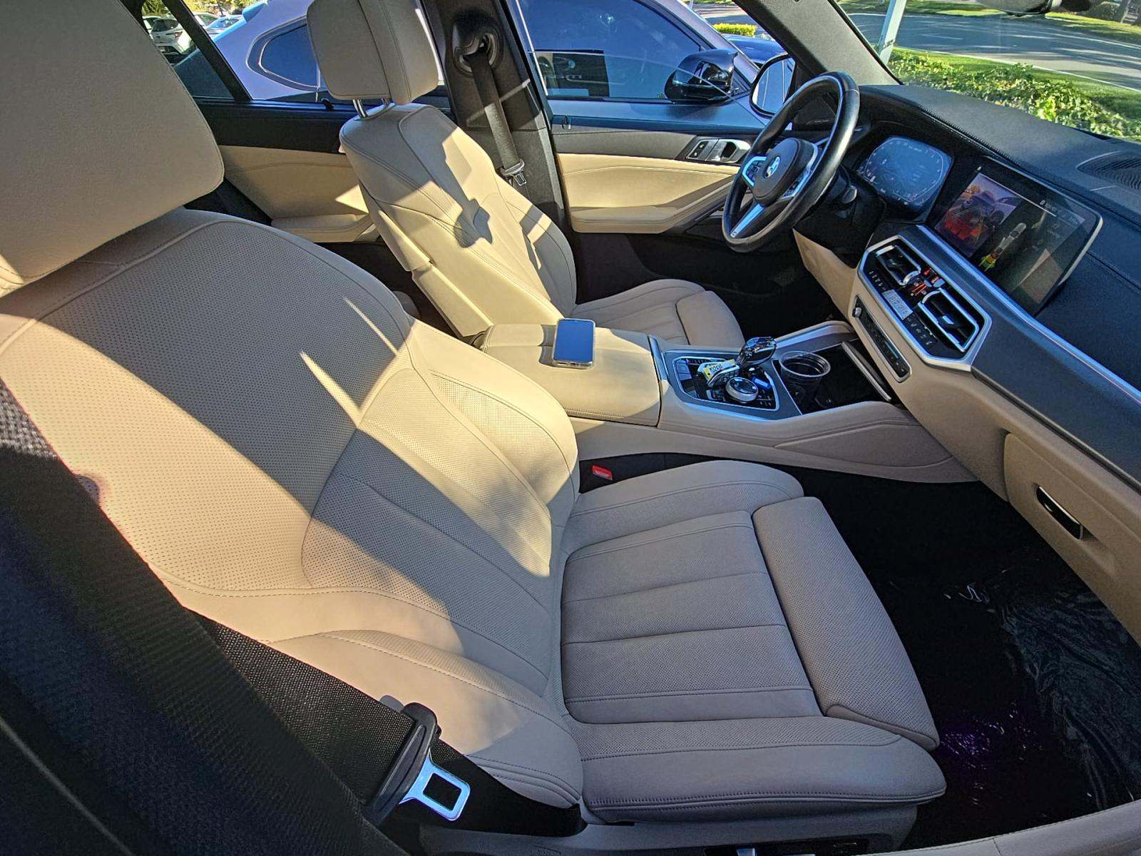 2022 BMW X6 M50i AWD