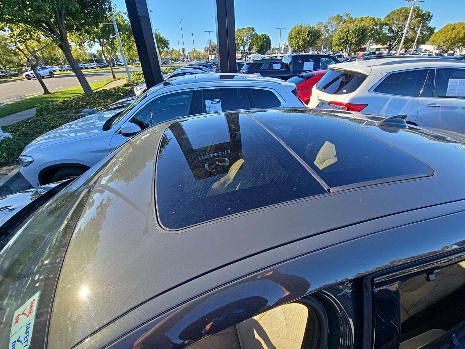 2022 BMW X6 M50i AWD