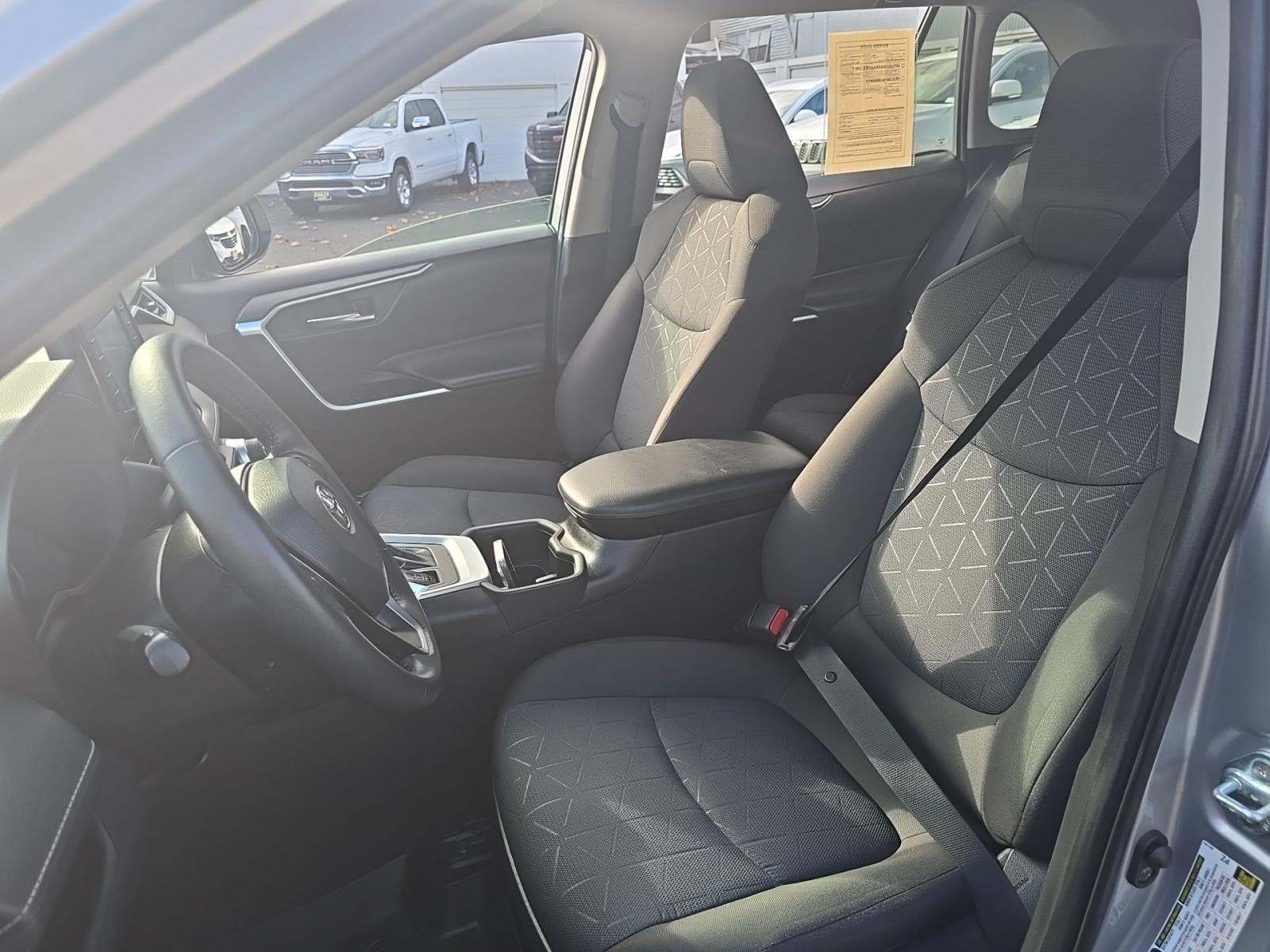 2022 Toyota RAV4 XLE FWD