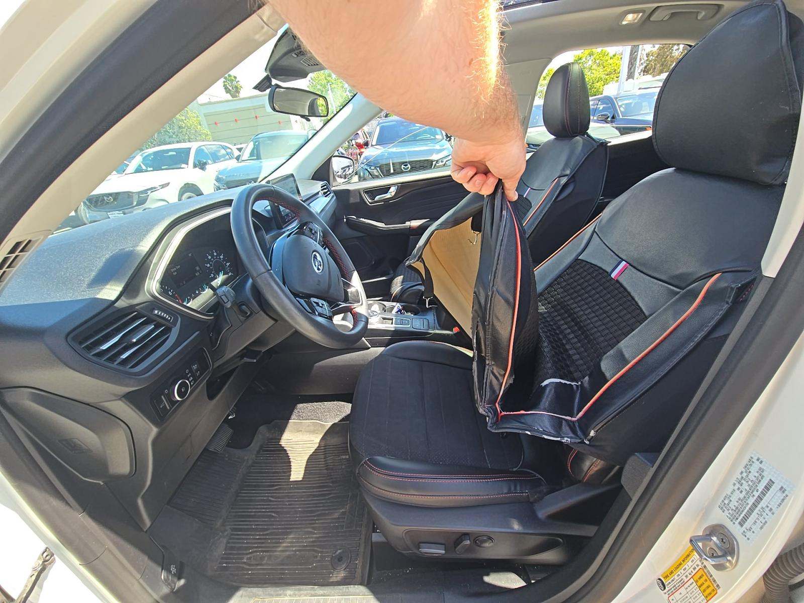 FORD ESCAPE - 2