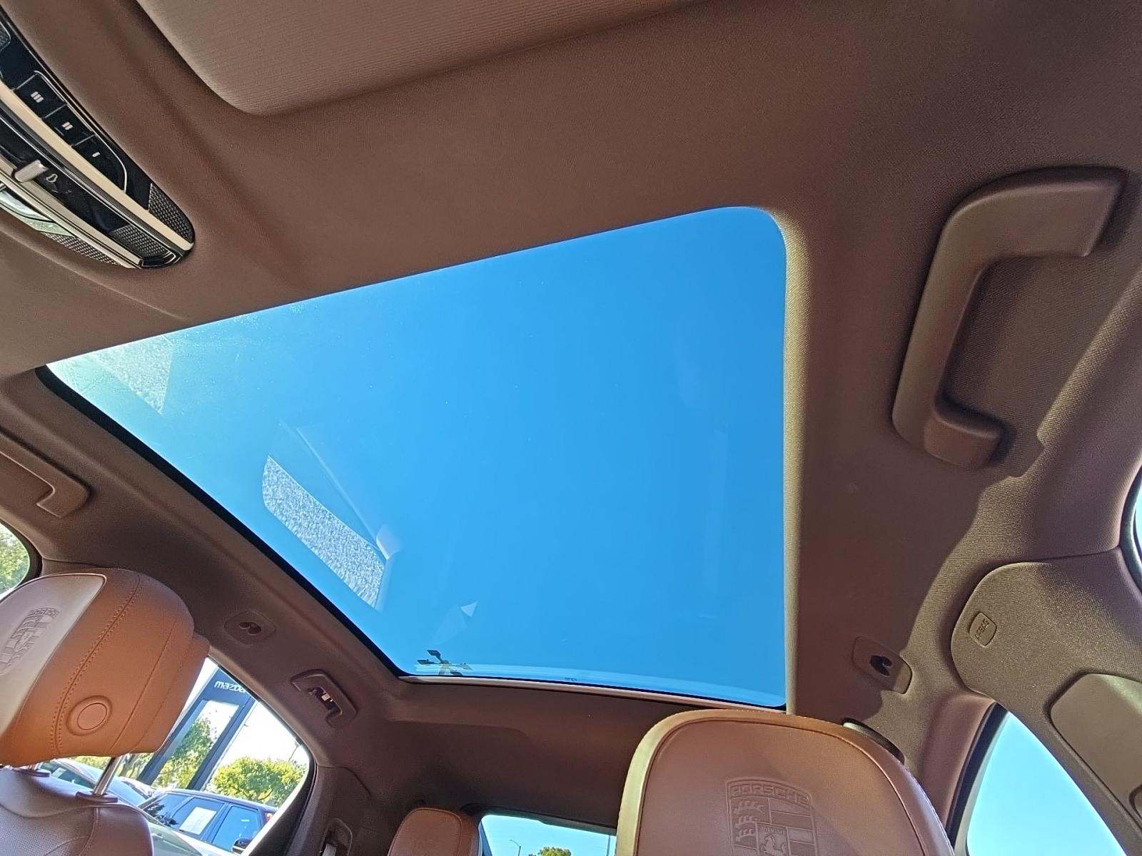 2023 Porsche Cayenne E-Hybrid Platinum Edition AWD