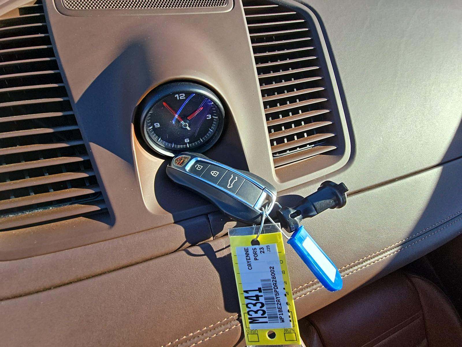 2023 Porsche Cayenne E-Hybrid Platinum Edition AWD