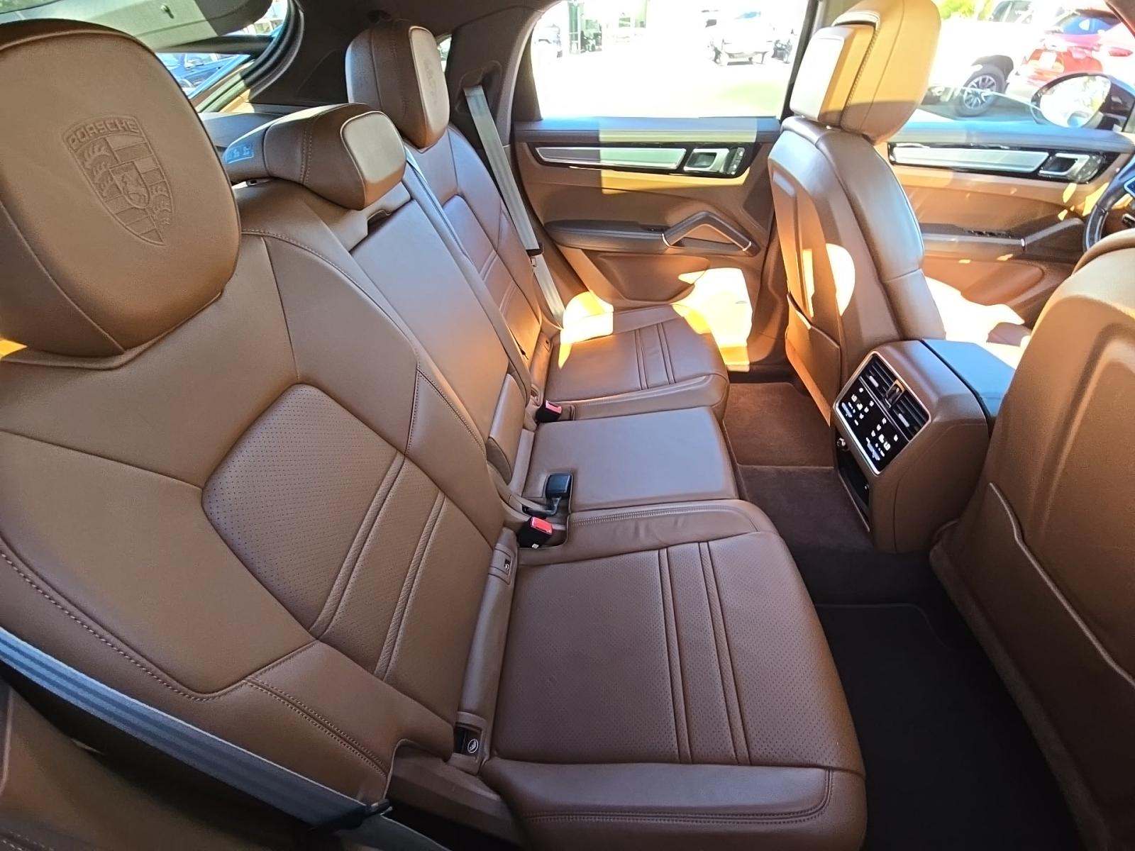 2023 Porsche Cayenne E-Hybrid Platinum Edition AWD