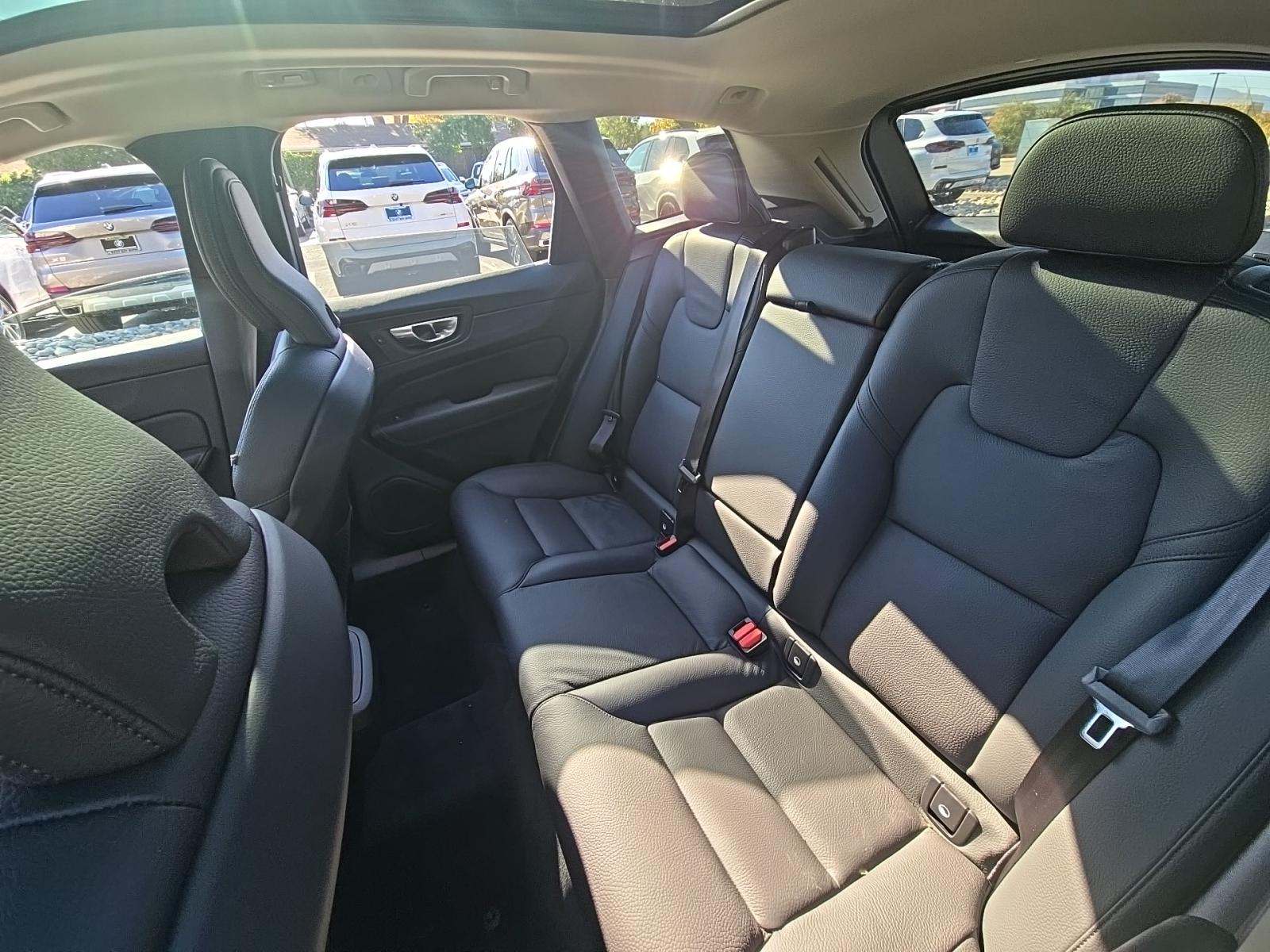 2025 Volvo XC60 B5 Plus AWD