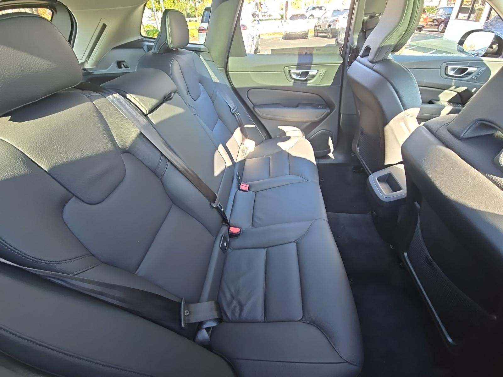 2025 Volvo XC60 B5 Plus AWD