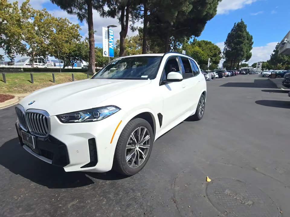 2025 BMW X5 xDrive40i AWD