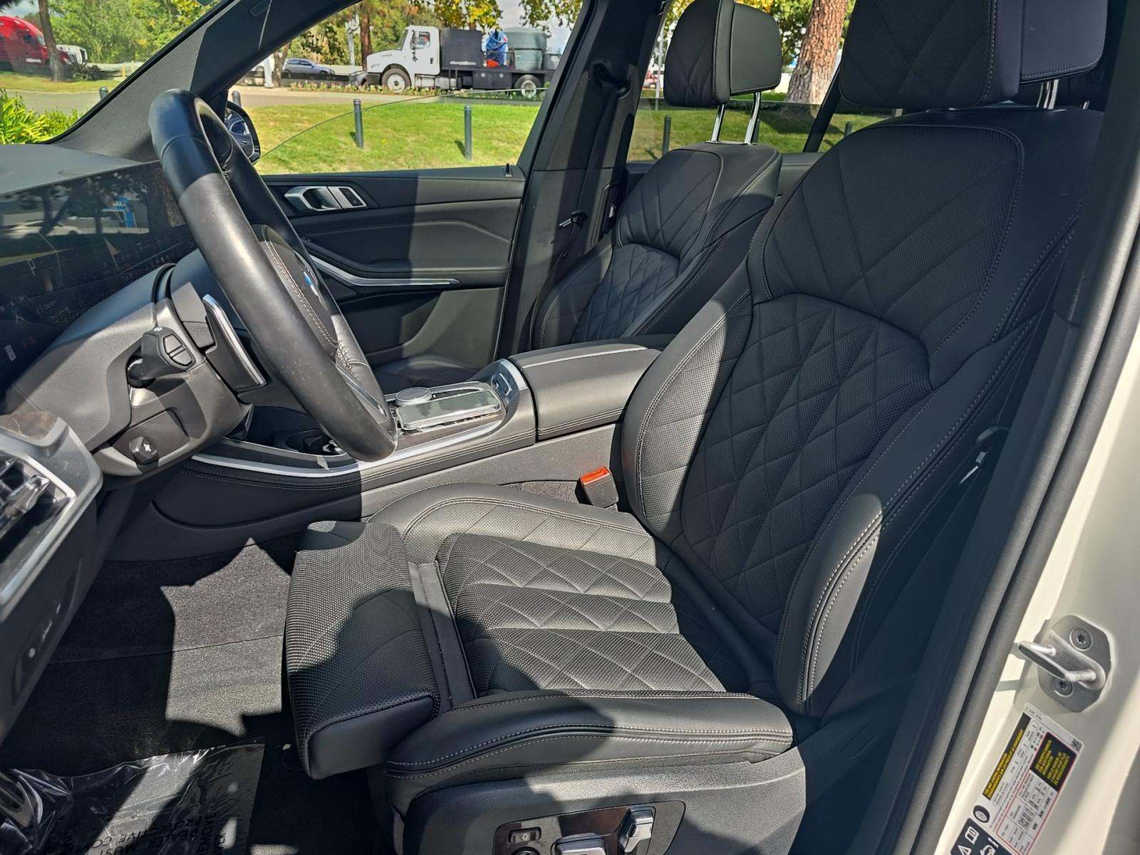 2025 BMW X5 xDrive40i AWD