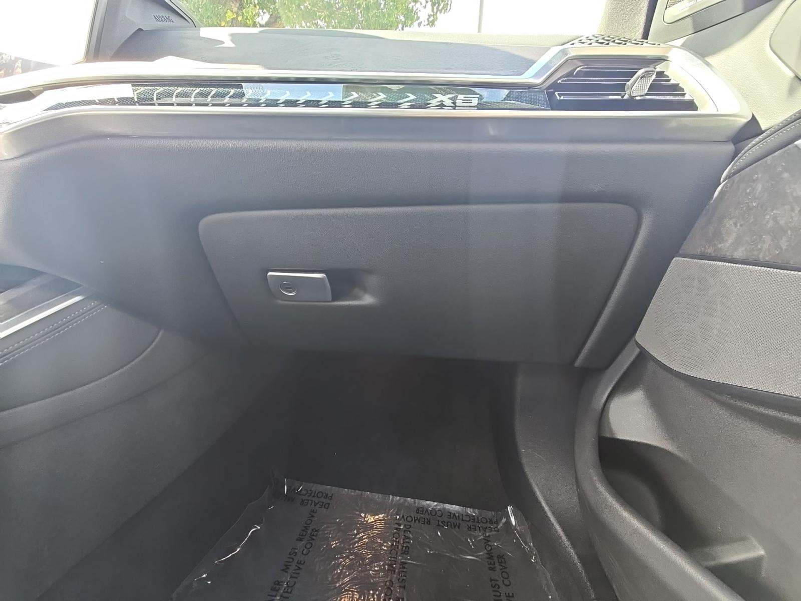 2025 BMW X5 xDrive40i AWD