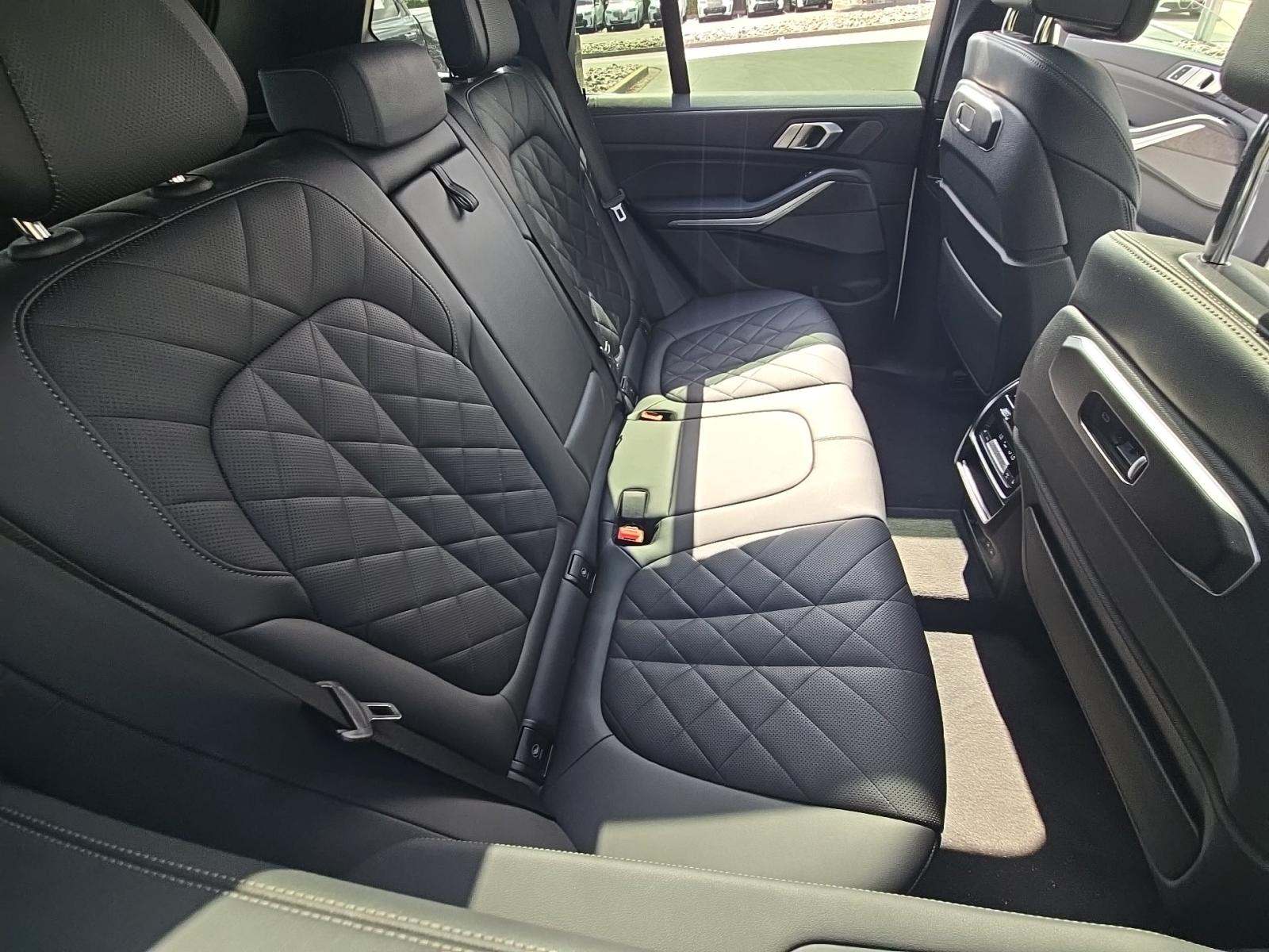 2025 BMW X5 xDrive40i AWD