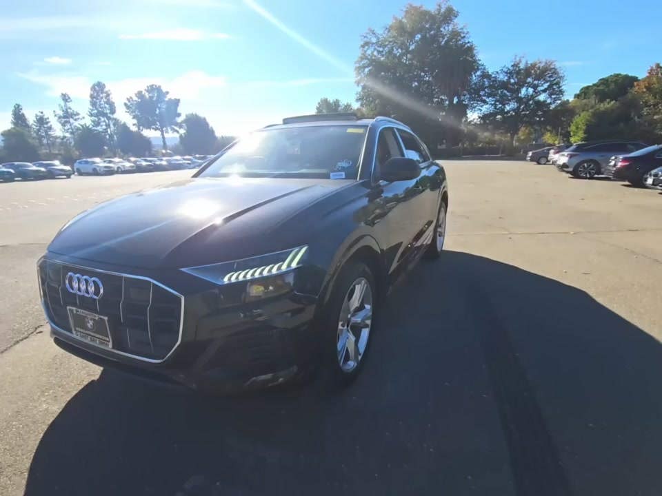 2023 Audi Q8 Premium AWD