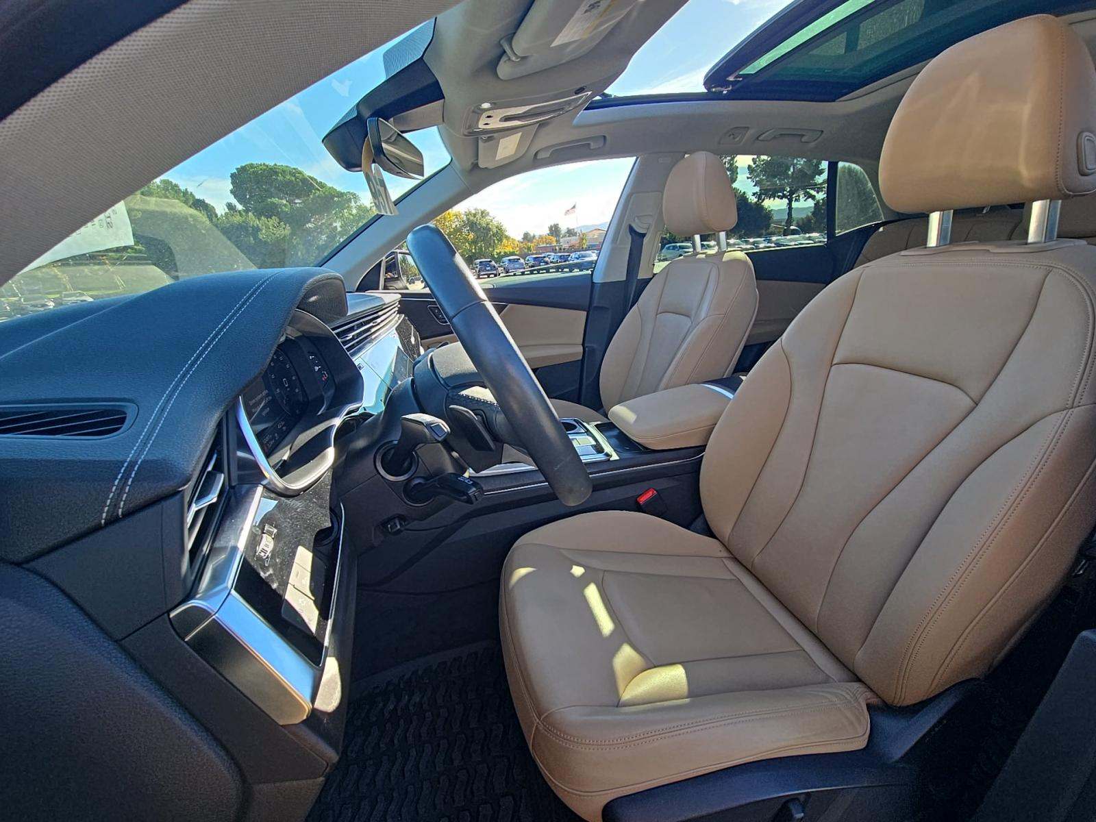 2023 Audi Q8 Premium AWD