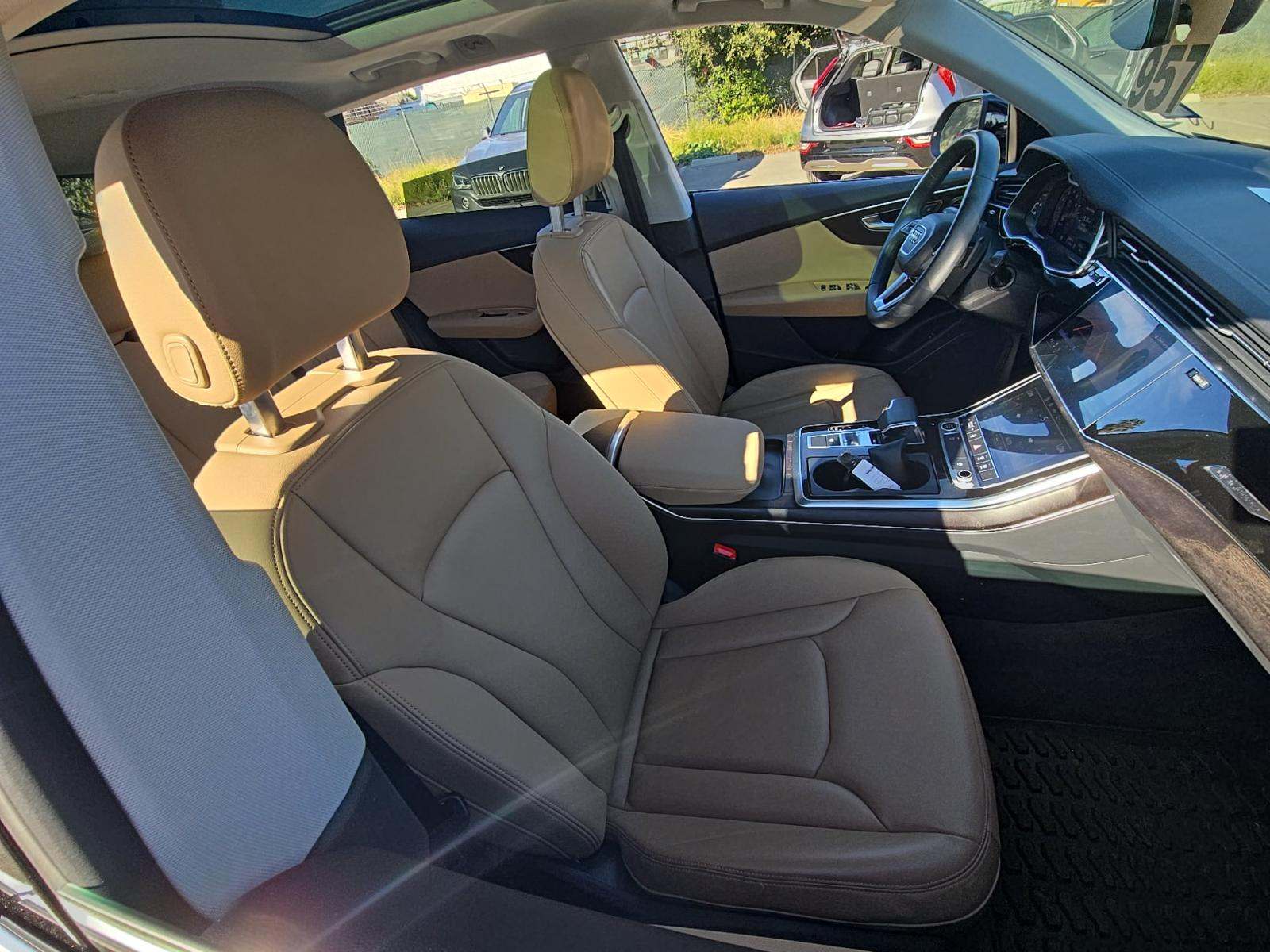 2023 Audi Q8 Premium AWD