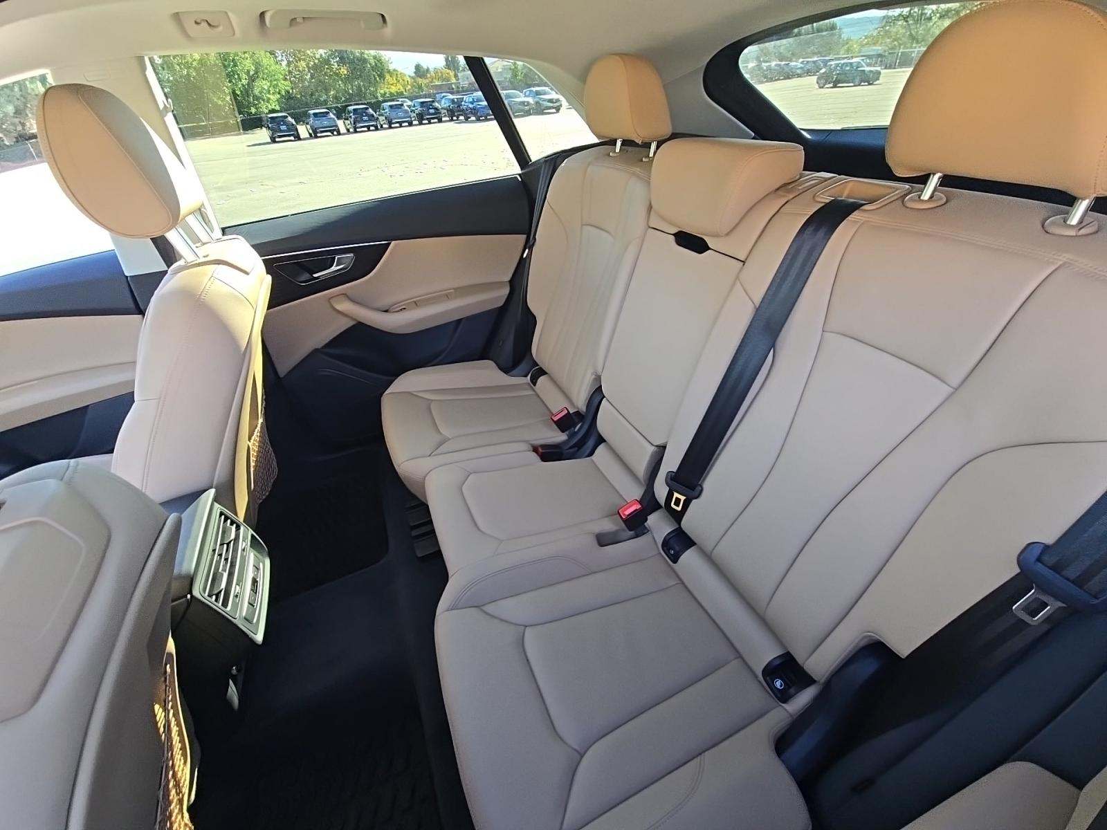 2023 Audi Q8 Premium AWD