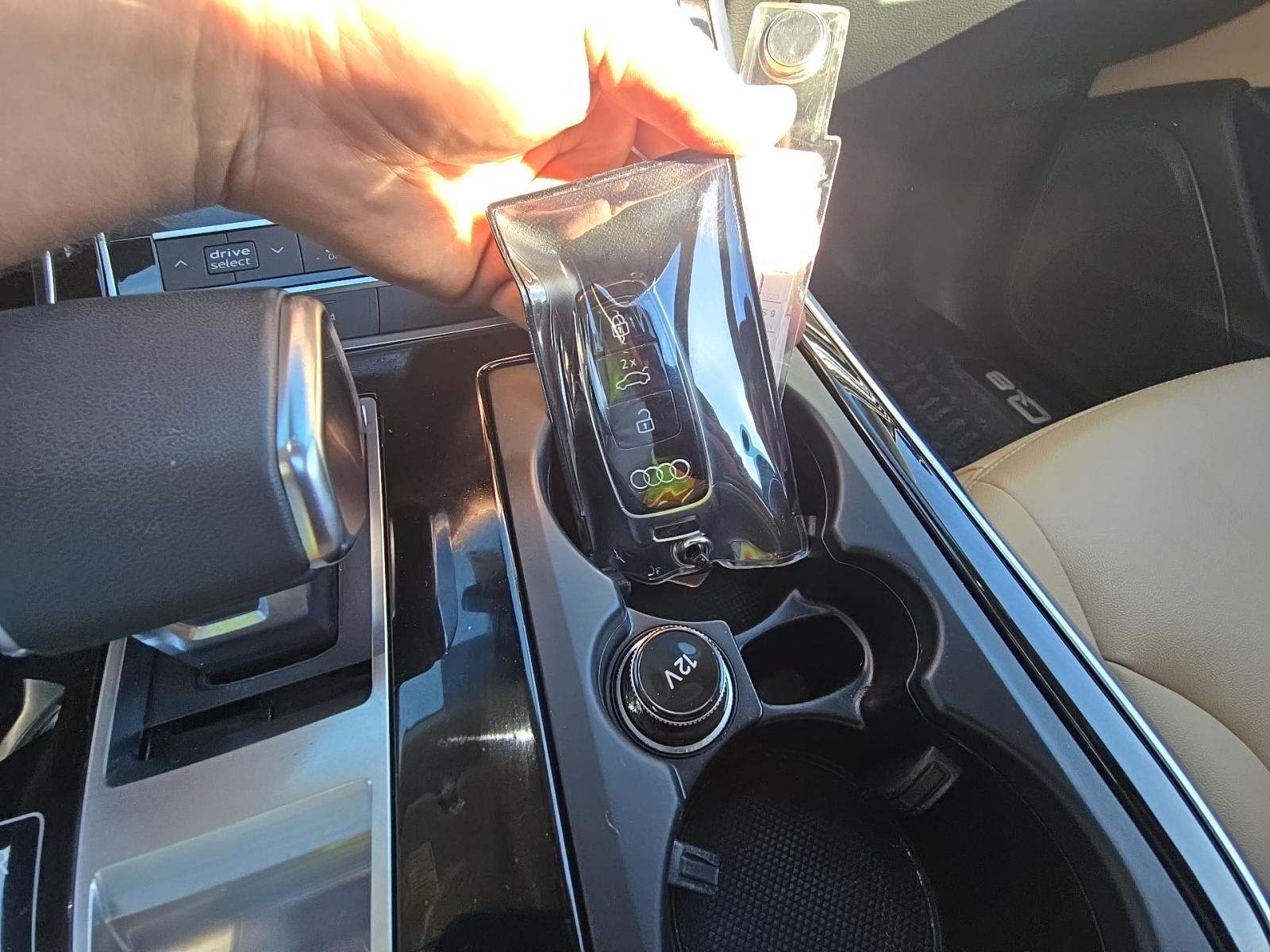 2023 Audi Q8 Premium AWD