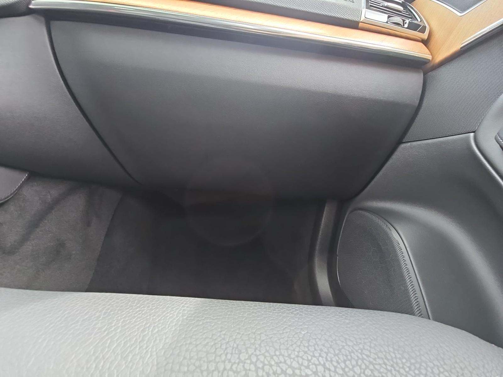 2025 Volvo XC90 B6 Plus AWD