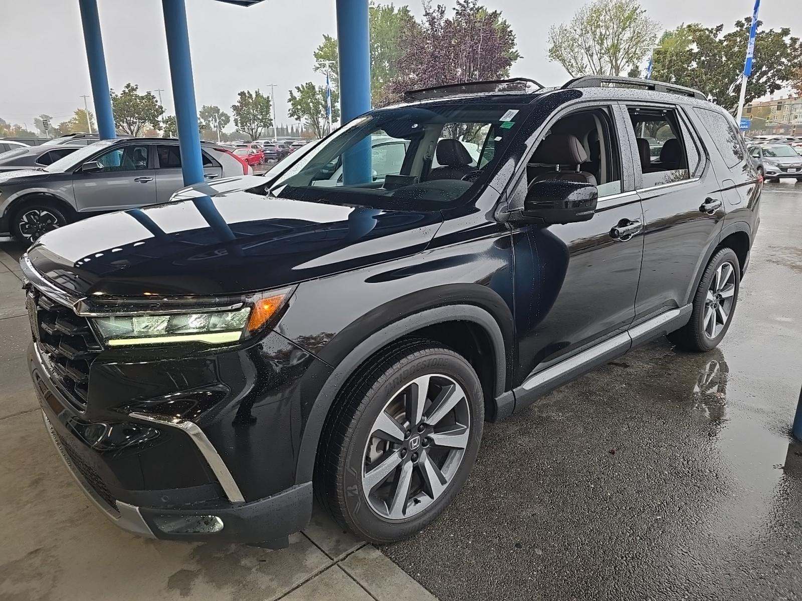 2023 Honda Pilot Elite AWD