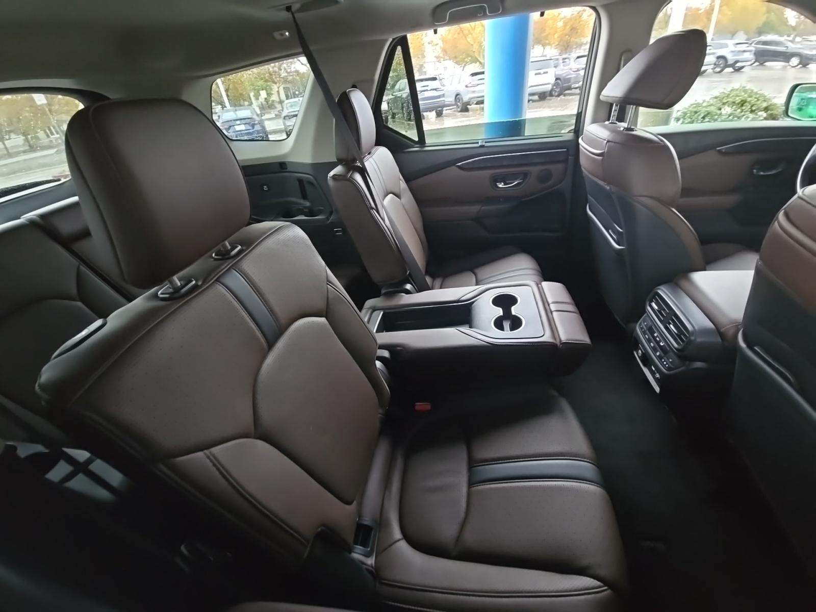 2023 Honda Pilot Elite AWD