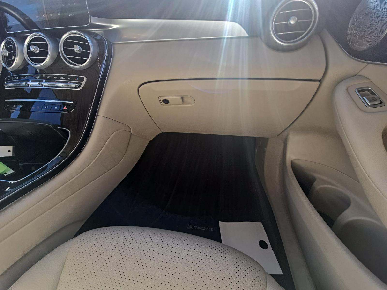 2021 Mercedes-Benz GLC GLC 300 AWD