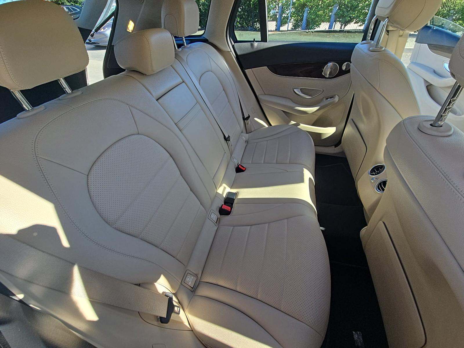 2021 Mercedes-Benz GLC GLC 300 AWD