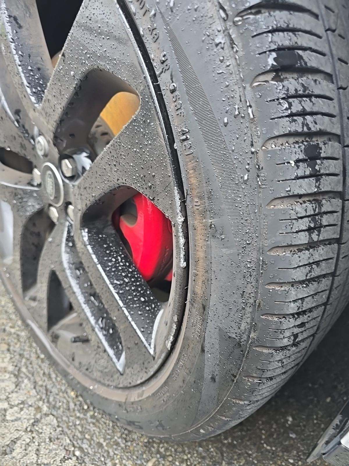 2022 Land Rover Range Rover Evoque R-Dynamic SE AWD