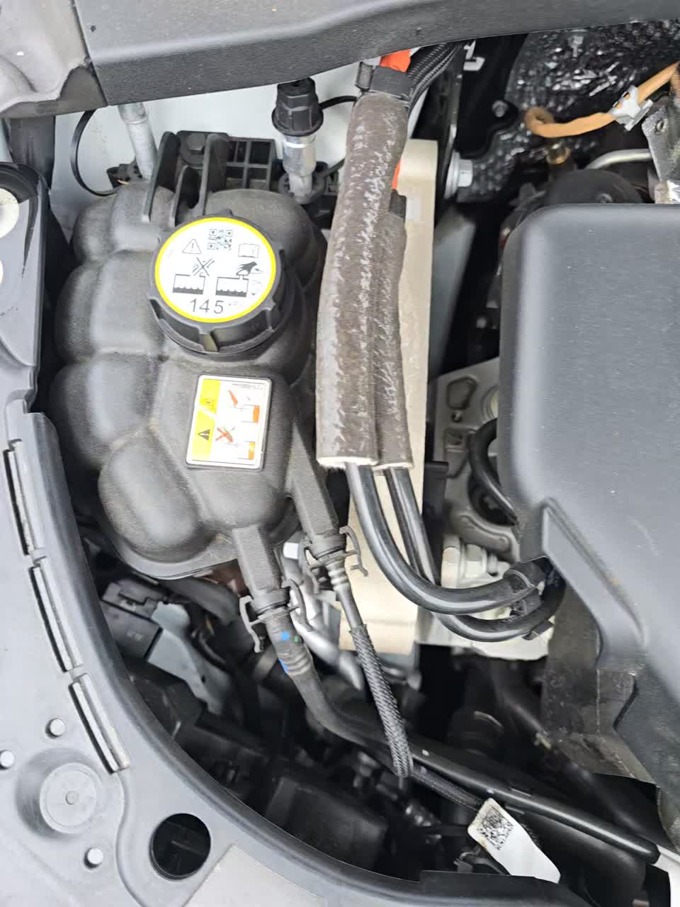 2022 Land Rover Range Rover Evoque R-Dynamic SE AWD