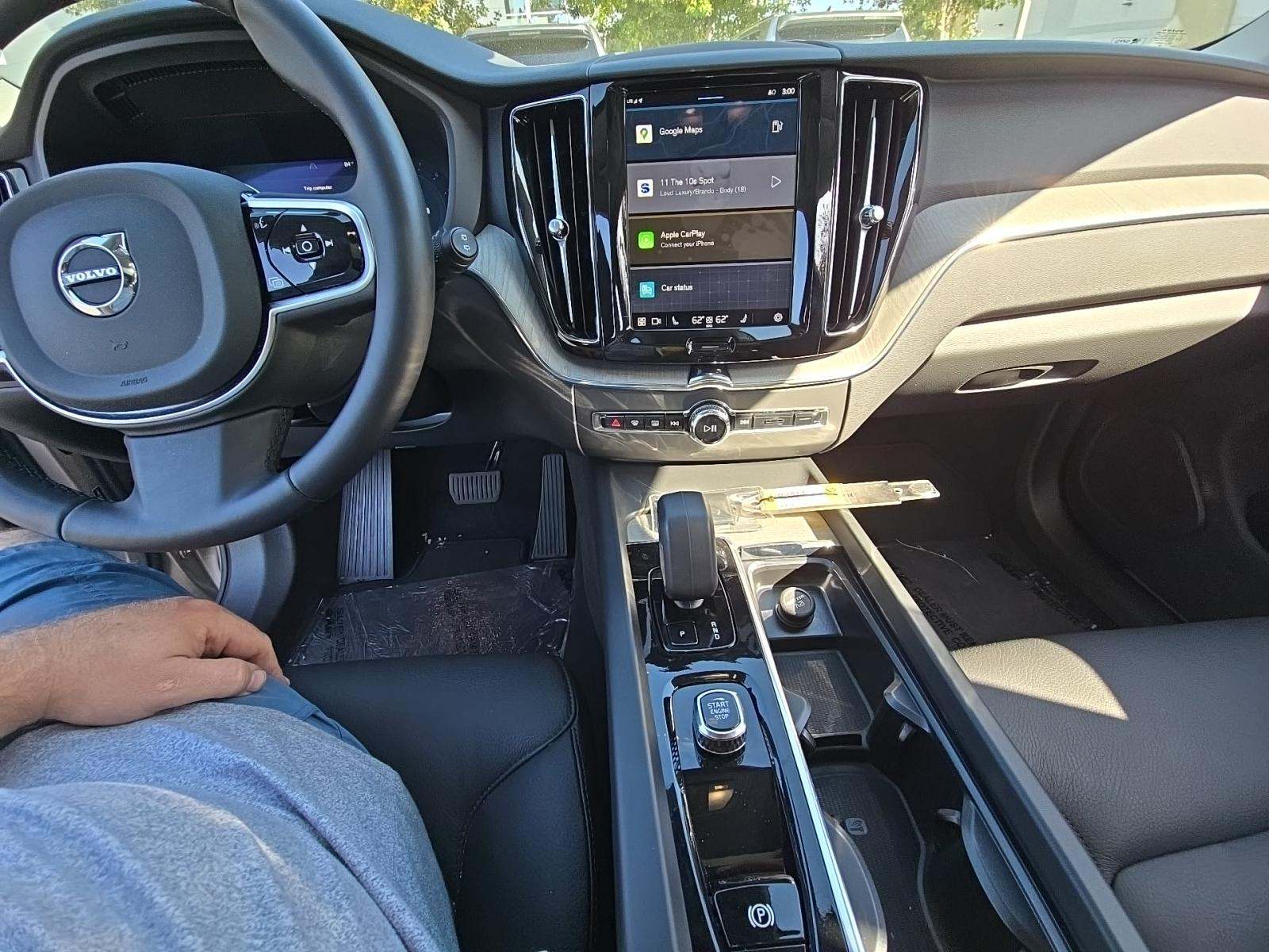 2025 Volvo XC60 B5 Plus AWD